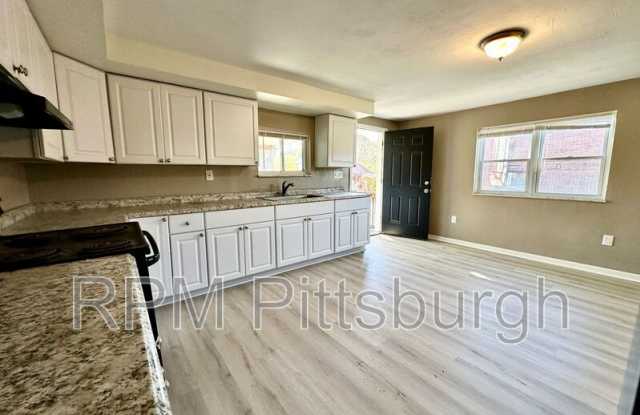 310 30th St - 310 30th Street, McKeesport, PA 15132