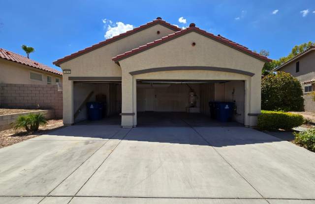 A Fabulous 3 Bedroom Home in Seven Hills Gallery 4