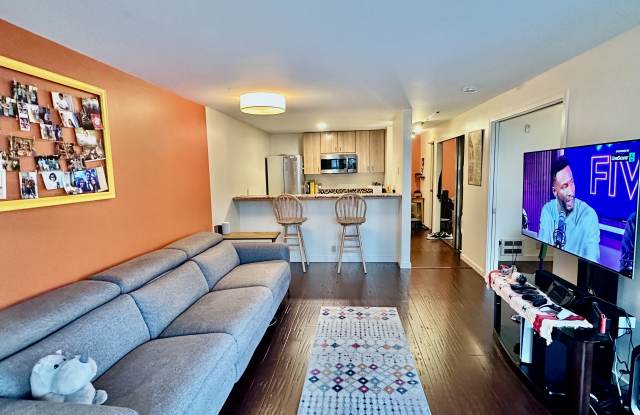1700 Bellevue Avenue - 1700 Bellevue Avenue, Seattle, WA 98122