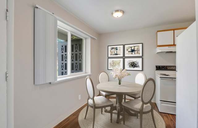142 E Del Mar Circle Gallery 4