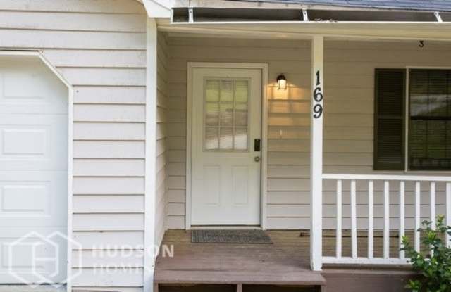 169 Holly Court Gallery 2