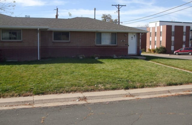 5741 S Greenwood St - 5741 South Greenwood Street, Littleton, CO 80120