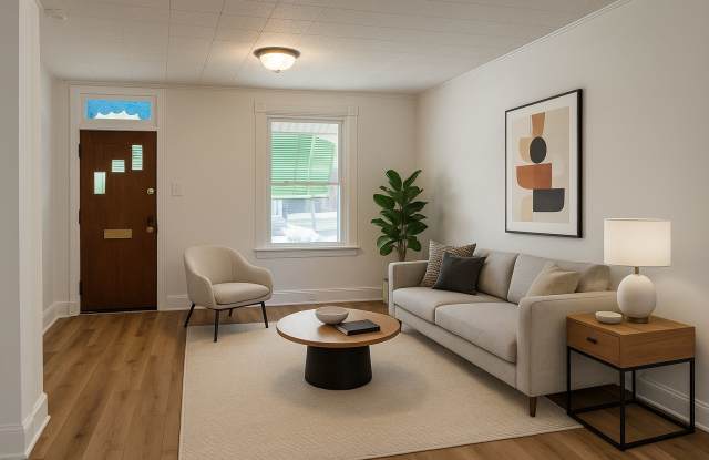 Accepting Section 8 - 3 Bedroom 1 Bath Home with Fenced Backyard photos photos