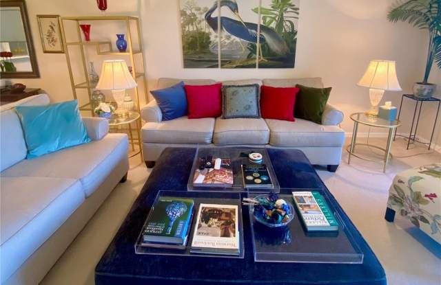 9590 HIGH GATE Drive Gallery 3