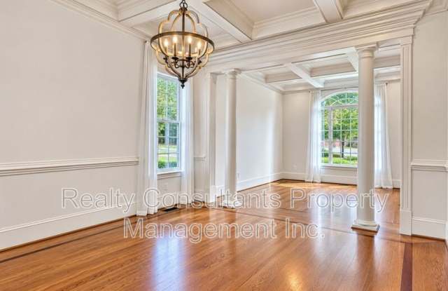 7517 Henson Forest Drive Gallery 4