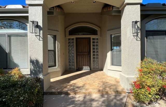 Stunning Four Bedroom w/Elevator  Chef's Kitchen ~ Prescott Gallery 3