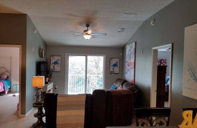 7071 DEER LODGE CIR Gallery 2