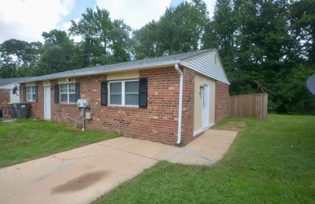Great - 1 BEDROOM - Bright Open Floor Plan !! - 38 1/2 Verdi Circle, New Castle County, DE 19702