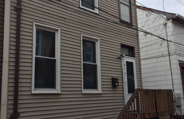 517 Bauerlein Street - 517 Bauerlein Street, Millvale, PA 15209