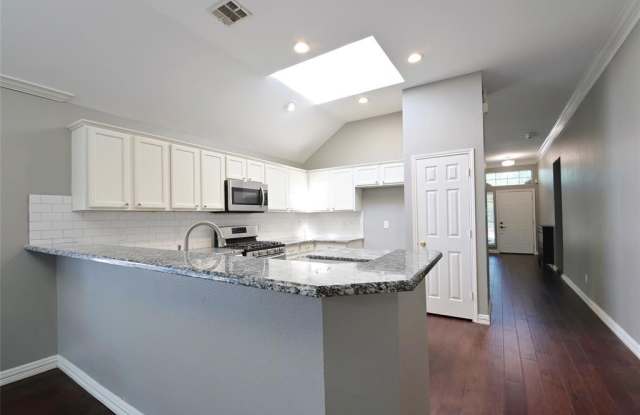 4405 Highlands Drive Gallery 4
