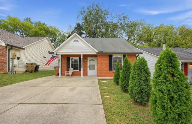 Charming 2BR House in Nashville Adjacent to a Peaceful Park Gallery 1
