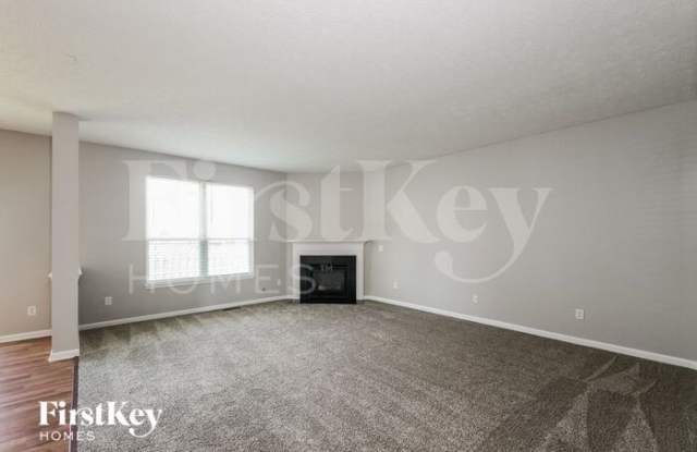 6240 Eagle Lake Drive Gallery 2