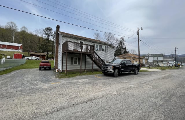 105 Main Street - A Gallery 1