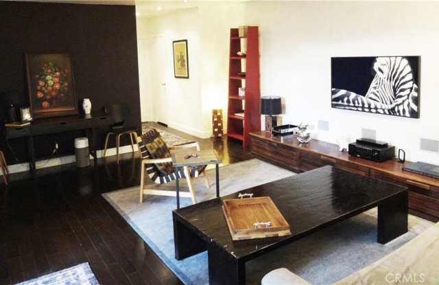 1010 Palm Avenue photos photos