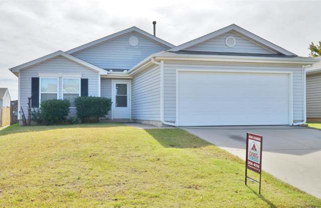 Charming Poppygrove Home for Lease! - 408 Dayflower Lane, Norman, OK 73069