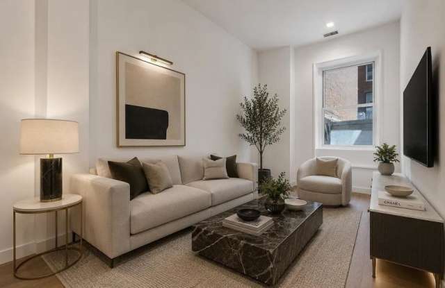 680 Broadway Gallery 1