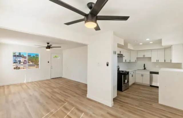 Stylish & Spacious: Newly Renovated 3 Bedroom Home with Large Backyard and Modern Amenities. Gallery 4