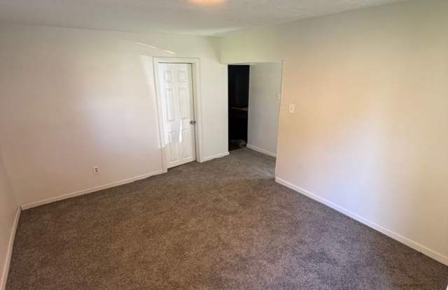 2640 S Price Gallery 3