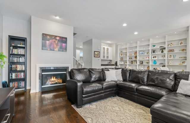 2678 W Lake Avenue Gallery 4