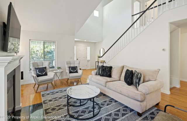 965 Lupine Circle Gallery 4