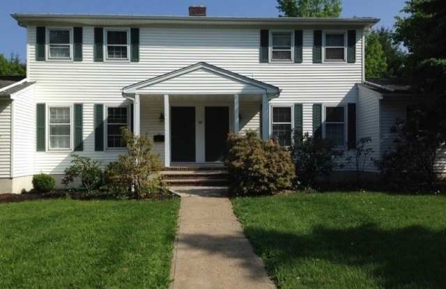 83 E Main St - 83 East Main Street, Mendham, NJ 07945