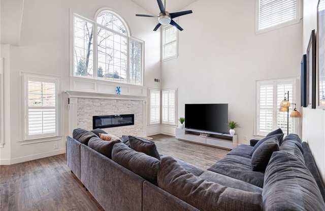 5105 Riverthur Place Gallery 2