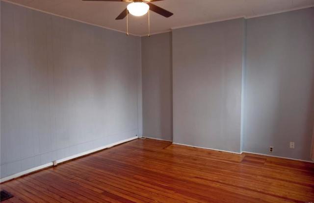 5047 Murdoch Avenue Gallery 3