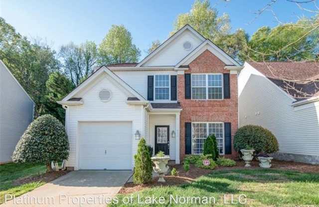 842 Autumn Rain - 842 Autumn Rain Lane, Charlotte, NC 28209