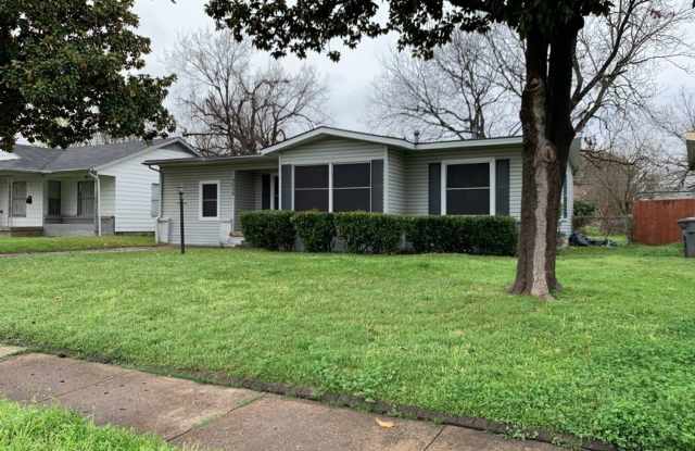 3039 51st St - 3039 51st Street, Dallas, TX 75216