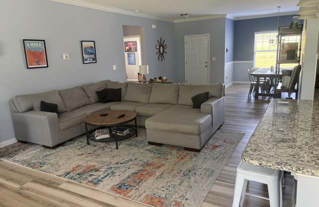 132 Lexington Drive Gallery 2