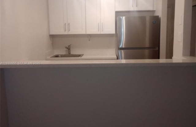 5821 Washington St photos photos