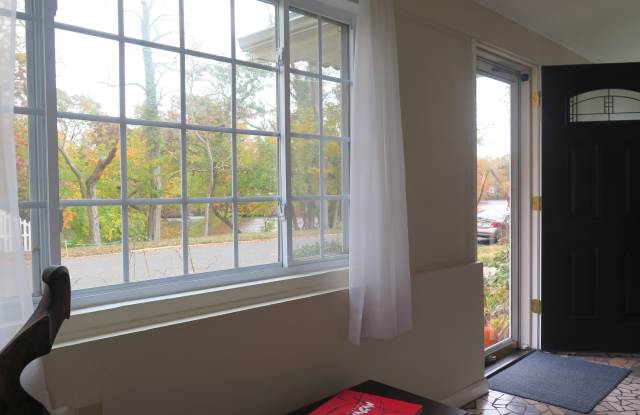 1404 N Wanamassa Drive Gallery 4
