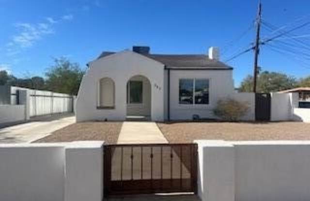 327 N Warren Avenue photos photos
