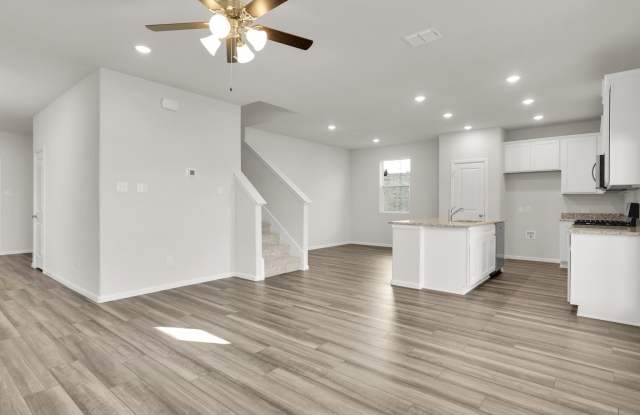712 Portina Drive Gallery 3