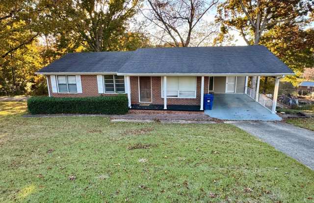 3 Bedroom Home in Saks! photos photos 3 Bedroom Home in Saks! photos photos