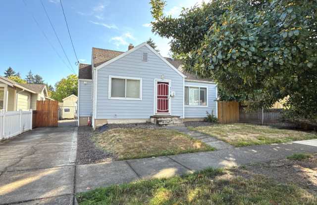 3 Bedroom 2 Bath with FULL Basement in Central Salem - 672 Breys Avenue Northeast, Salem, OR 97301