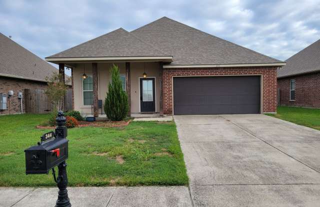 Remarkable 4B/2B Home Available - 344 Long Hill Drive, Carlyss, LA 70665