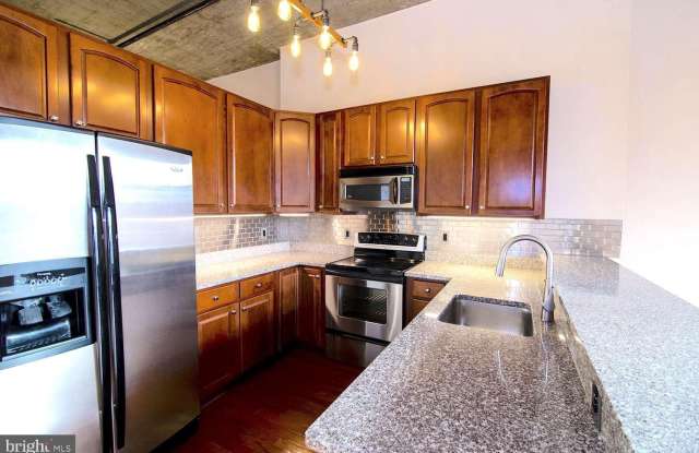 113 N BREAD STREET - 113 North Bread Street, Philadelphia, PA 19106