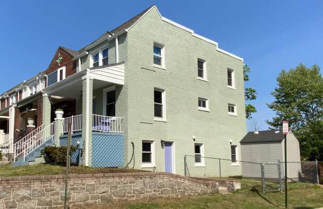 1772 E Street NE photos photos