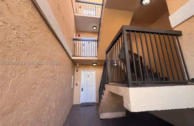 5661 Riverside Dr Gallery 2