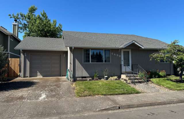 Large 2 bedroom 2 bathroom duplex with garage! photos photos