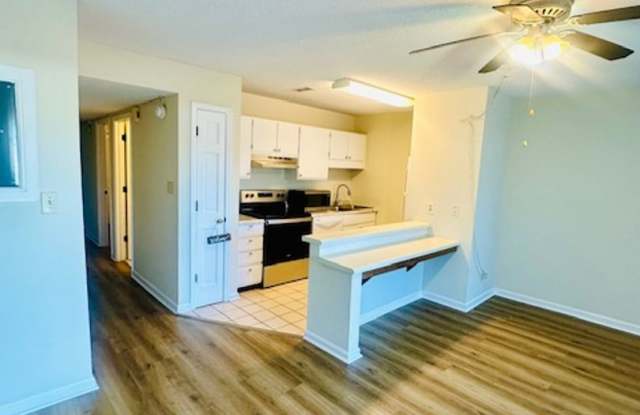 Long Term Rental-Ground floor 2 bedroom 1 bath condo photos photos