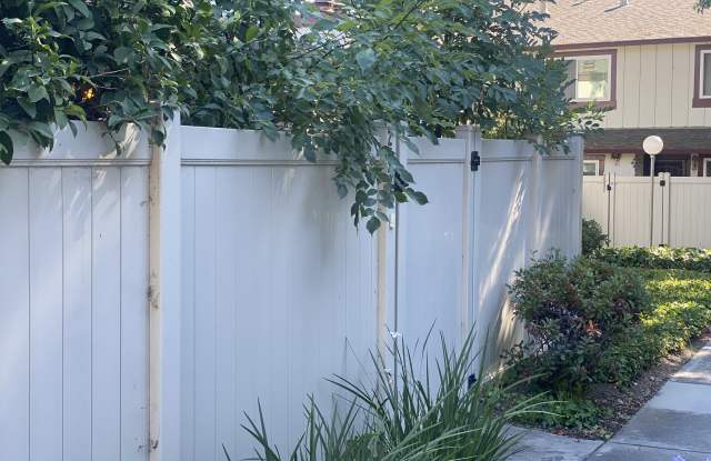 2539 Blue Rock Court Gallery 2