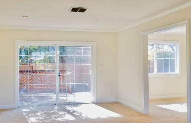 650 Pilgrim Drive Gallery 3