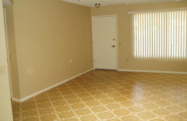 10407 W SOMBRERO Circle Gallery 3
