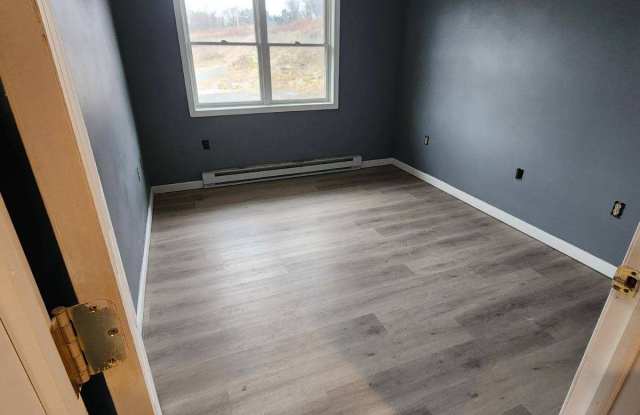 101 Lackawanna Trail2nd Floor Gallery 2