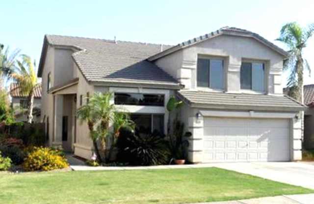 519 W Douglas Ave - 519 West Douglas Avenue, Gilbert, AZ 85233