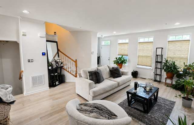 610 Chance Pl Gallery 2