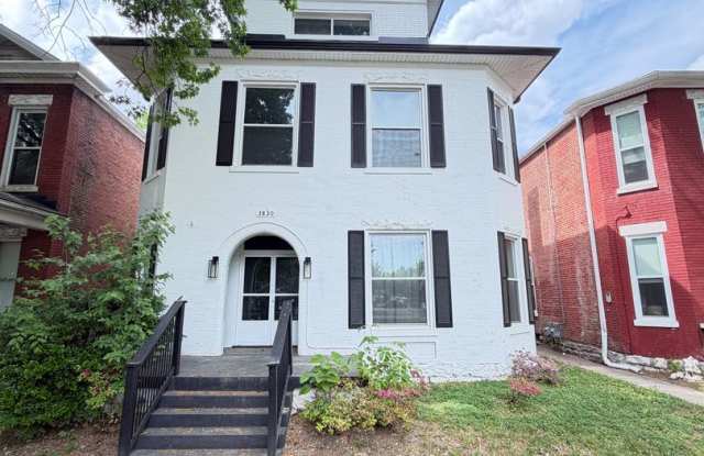 Huge 4 Bed and 2.5 Bath Home! photos photos
