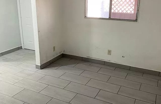 3342 S Kolb Rd, Tucson, AZ 85730 - 3342 South Kolb Road, Tucson, AZ 85730